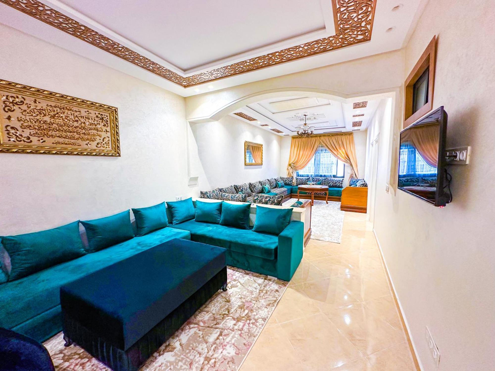 Luxury Of Mesnana - Stay With Low Budget タンジェ エクステリア 写真